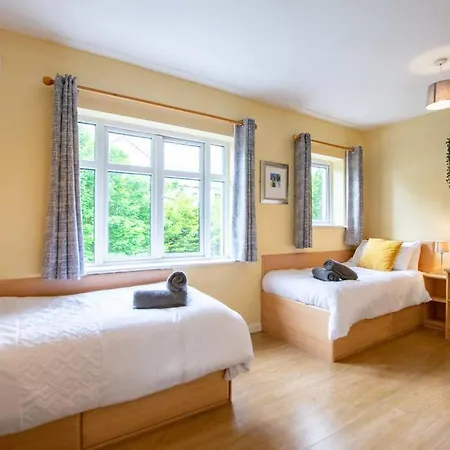 Holiday home 31 - Stunning Duplex By Shortstays *