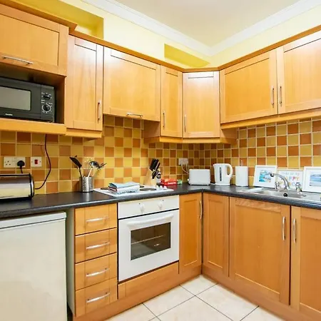 Holiday home 31 - Stunning Duplex By Shortstays