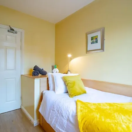 31 - Stunning Duplex By Shortstays Holiday home