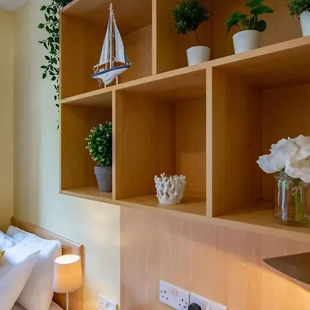 31 - Stunning Duplex By Shortstays