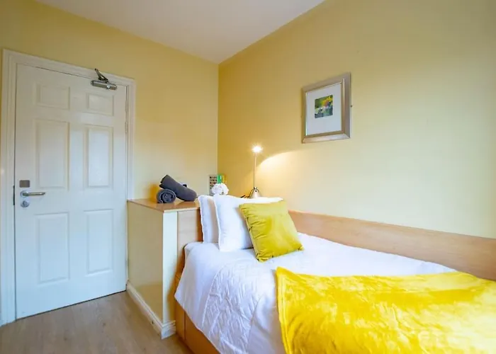 31 - Stunning Duplex By Shortstays 別荘