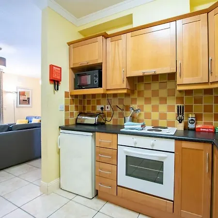 31 - Stunning Duplex By Shortstays